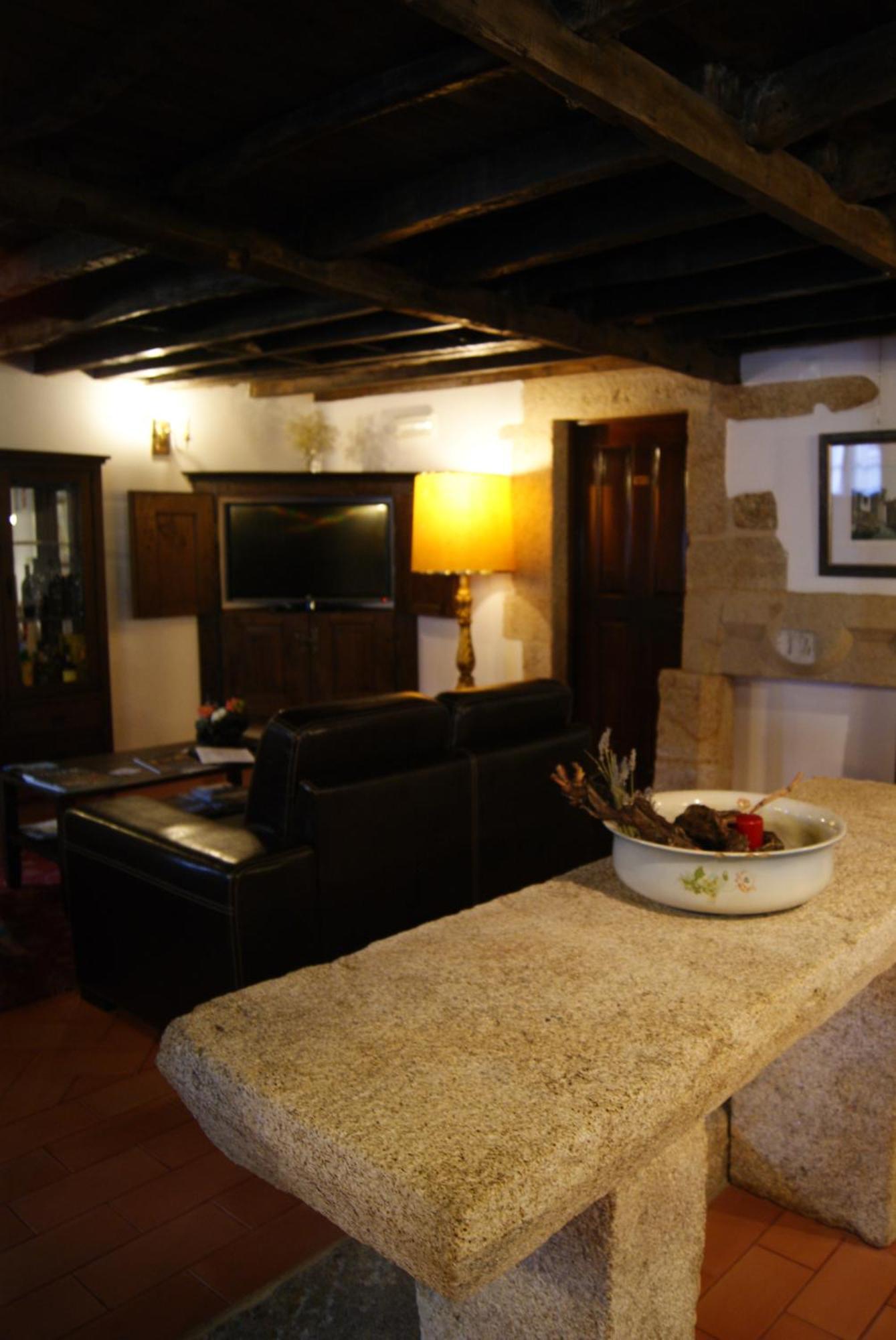 Casa D'Acha Villa São Miguel de Acha Екстериор снимка