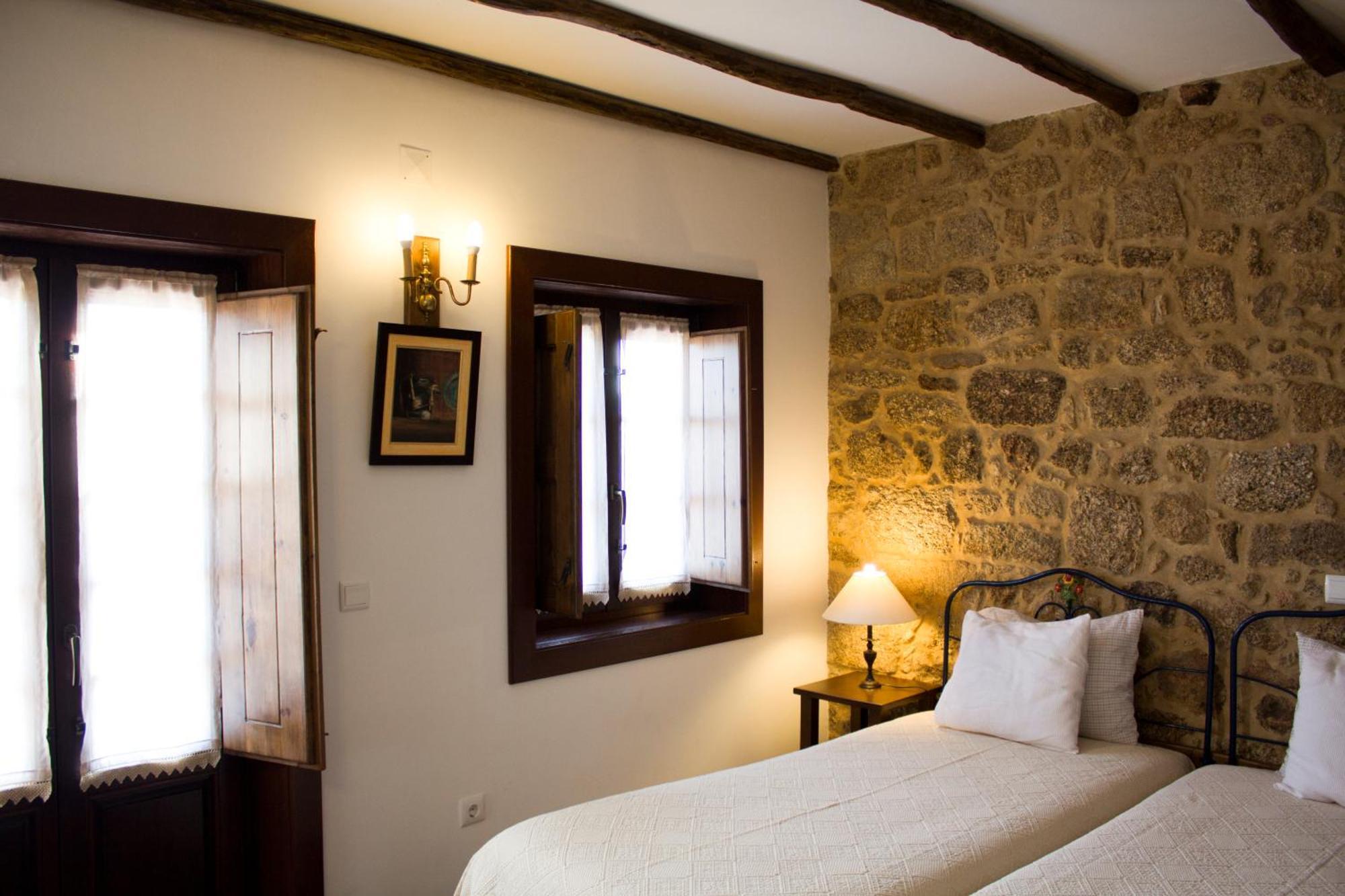 Casa D'Acha Villa São Miguel de Acha Екстериор снимка
