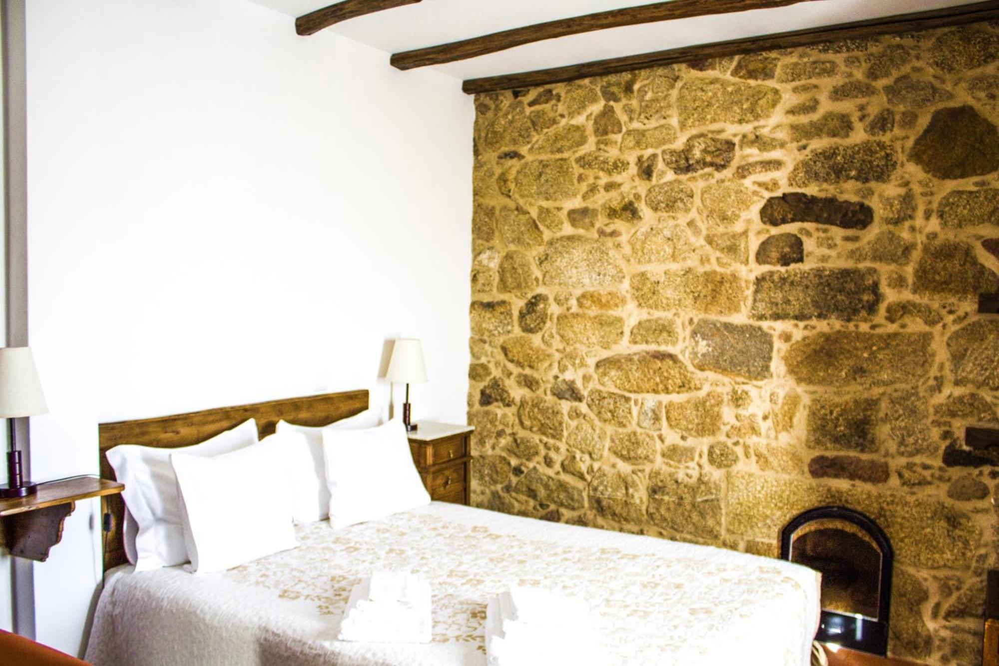 Casa D'Acha Villa São Miguel de Acha Екстериор снимка
